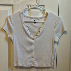 🔥 3/$15! Me to We button up cropped shirt - size M